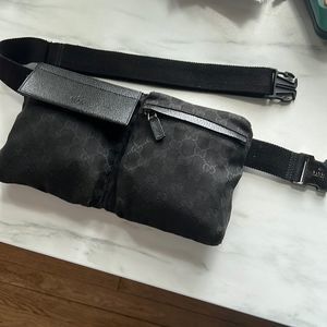 [ GUCCI ] GG Monogram Canvas Waist Bag Black EUC